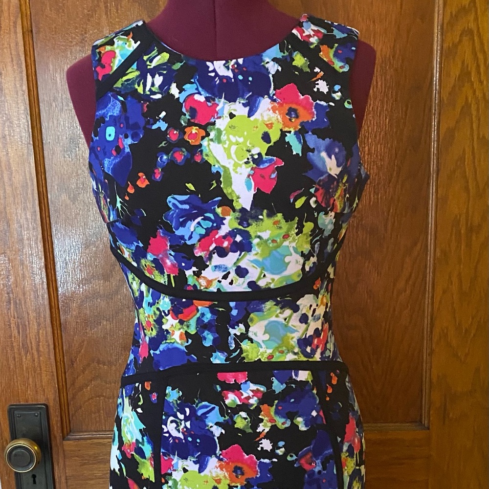 SOLD - Nicole by Nicole Miller S Sheath Dress